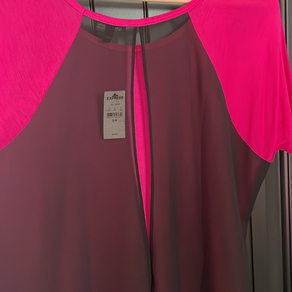 EXPRESS hot pink + black sheer split back short sleeve top - Picture 3 of 7